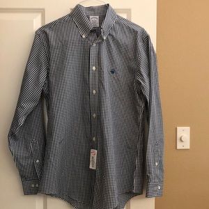 NWT Brooks Brothers checkered pattern Med button down